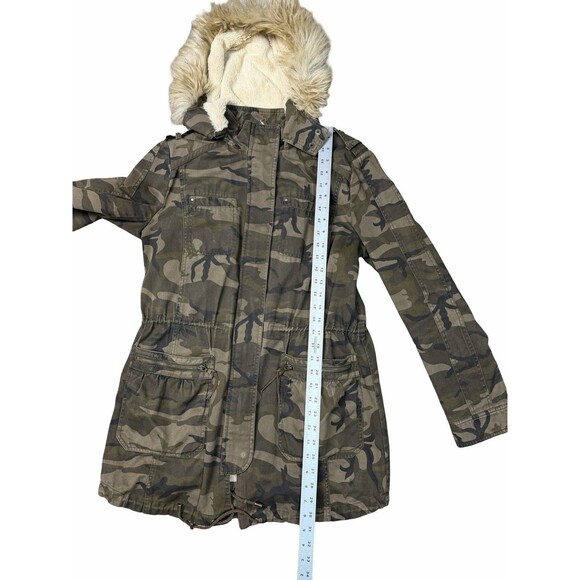Express Women’s Sz M Camo Hooded Coat Jacket Soft Faux Fur Lined Removable Vest - Picture 16 of 16